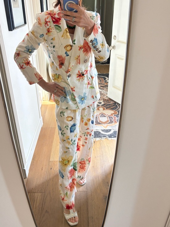 Elie Tahari Pants - Elie Tahari Garden Party Floral Linen Blend Two-Piece PantSuit Set Blazer + Pant